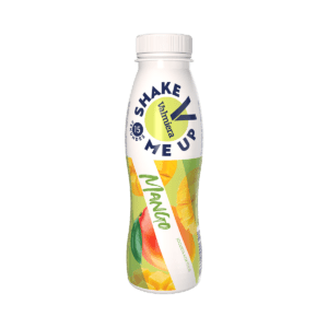 Yoghurt cocktail with mango additive